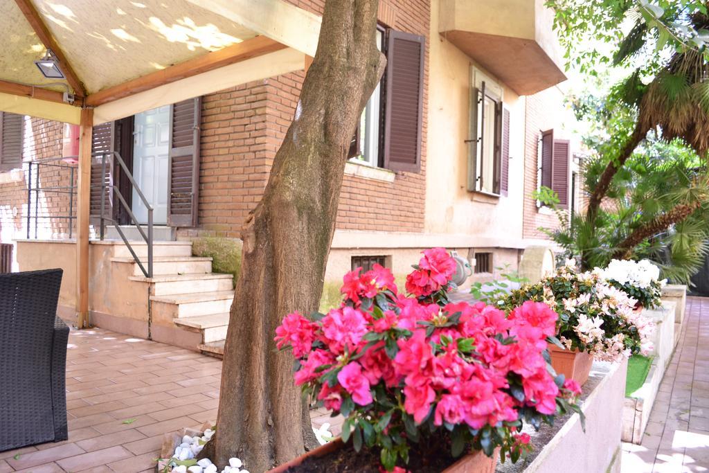 Tiburtina House Hotel Roma Ngoại thất bức ảnh
