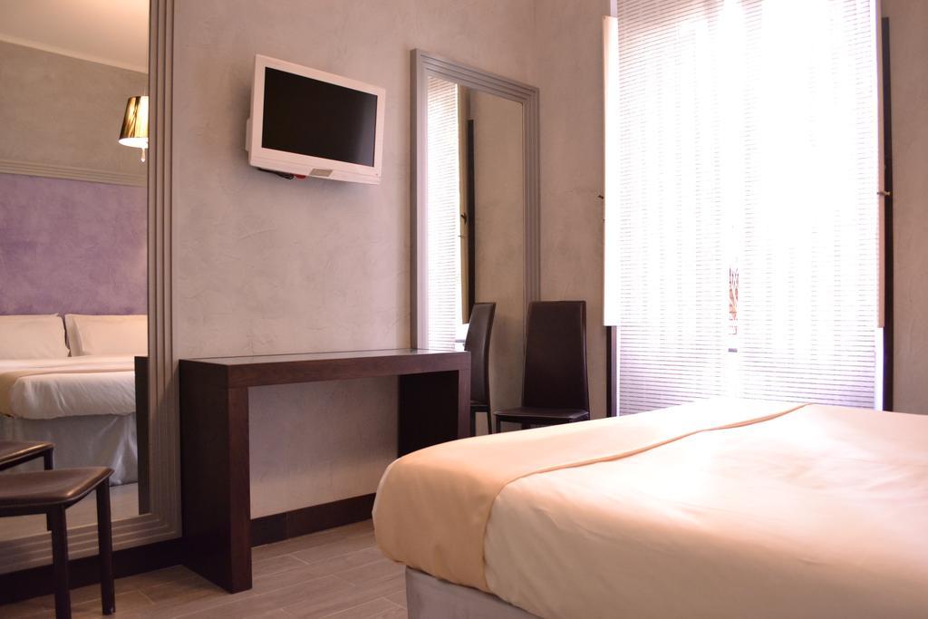 Tiburtina House Hotel Roma Ngoại thất bức ảnh