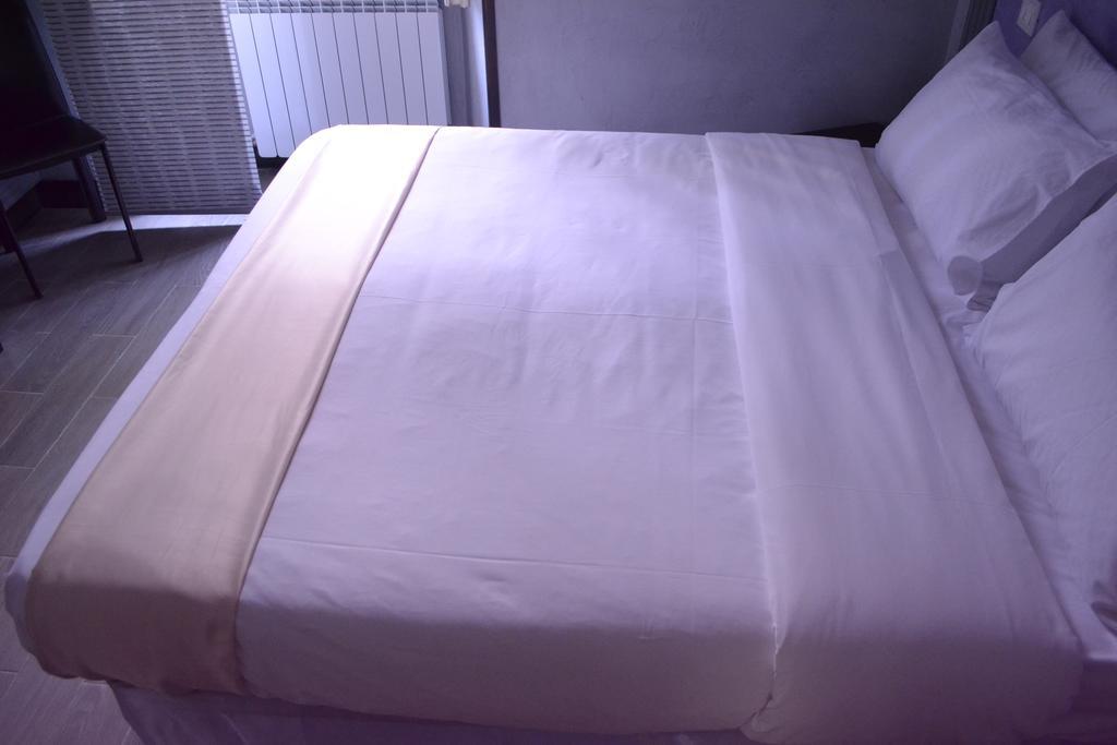 Tiburtina House Hotel Roma Ngoại thất bức ảnh