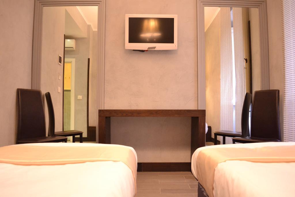 Tiburtina House Hotel Roma Ngoại thất bức ảnh
