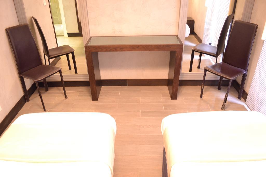 Tiburtina House Hotel Roma Ngoại thất bức ảnh