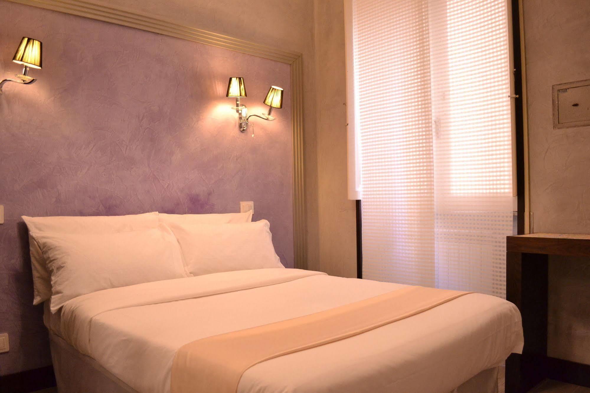 Tiburtina House Hotel Roma Ngoại thất bức ảnh