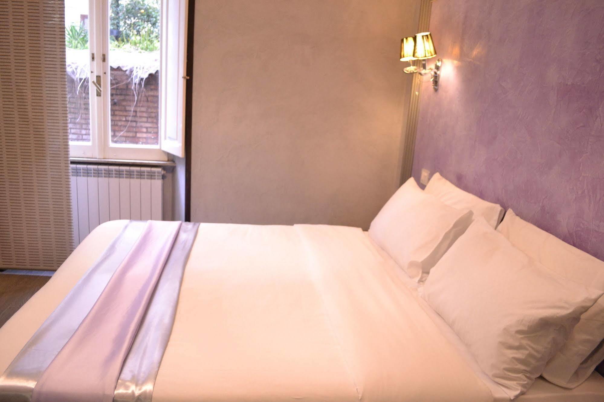 Tiburtina House Hotel Roma Ngoại thất bức ảnh