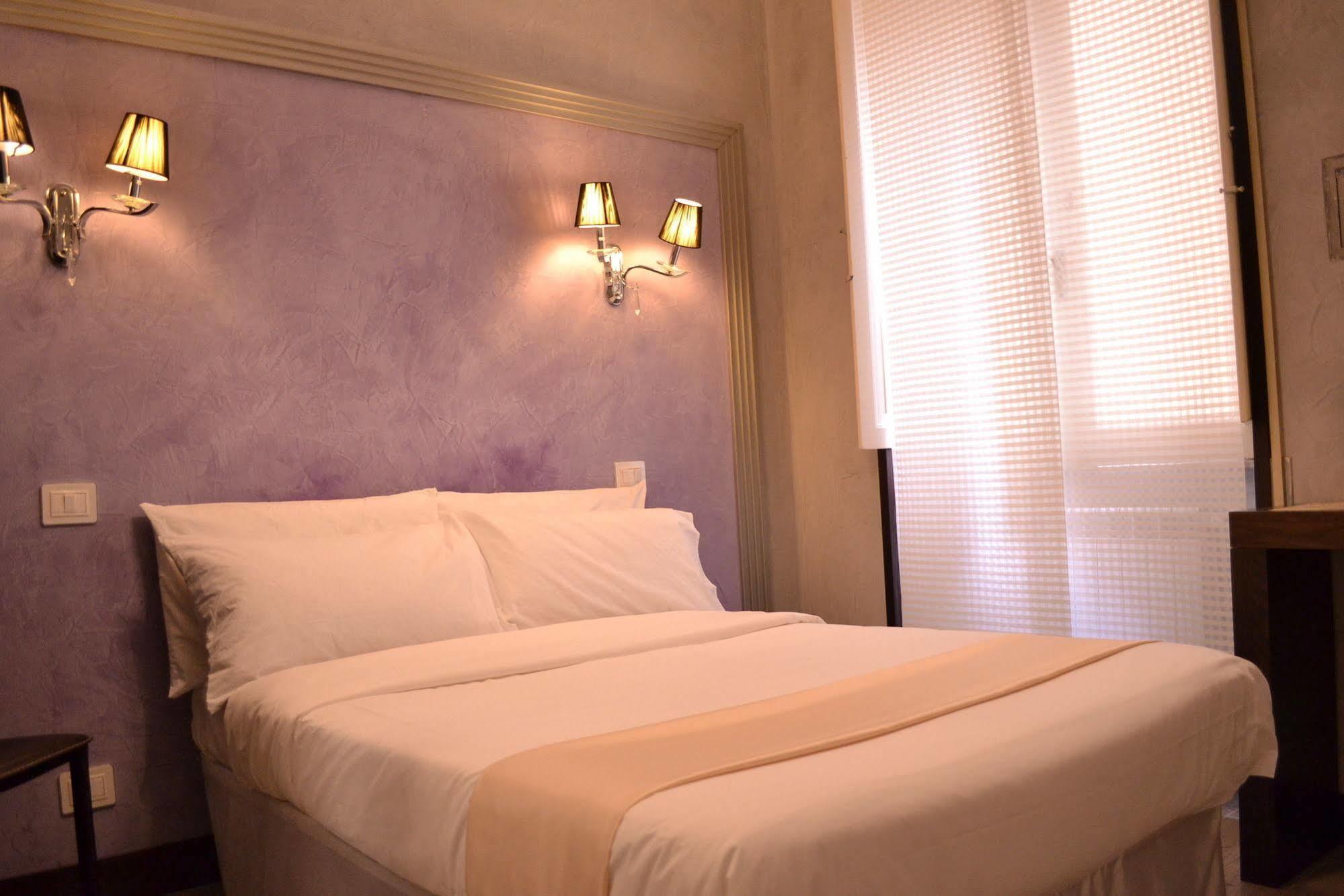Tiburtina House Hotel Roma Ngoại thất bức ảnh