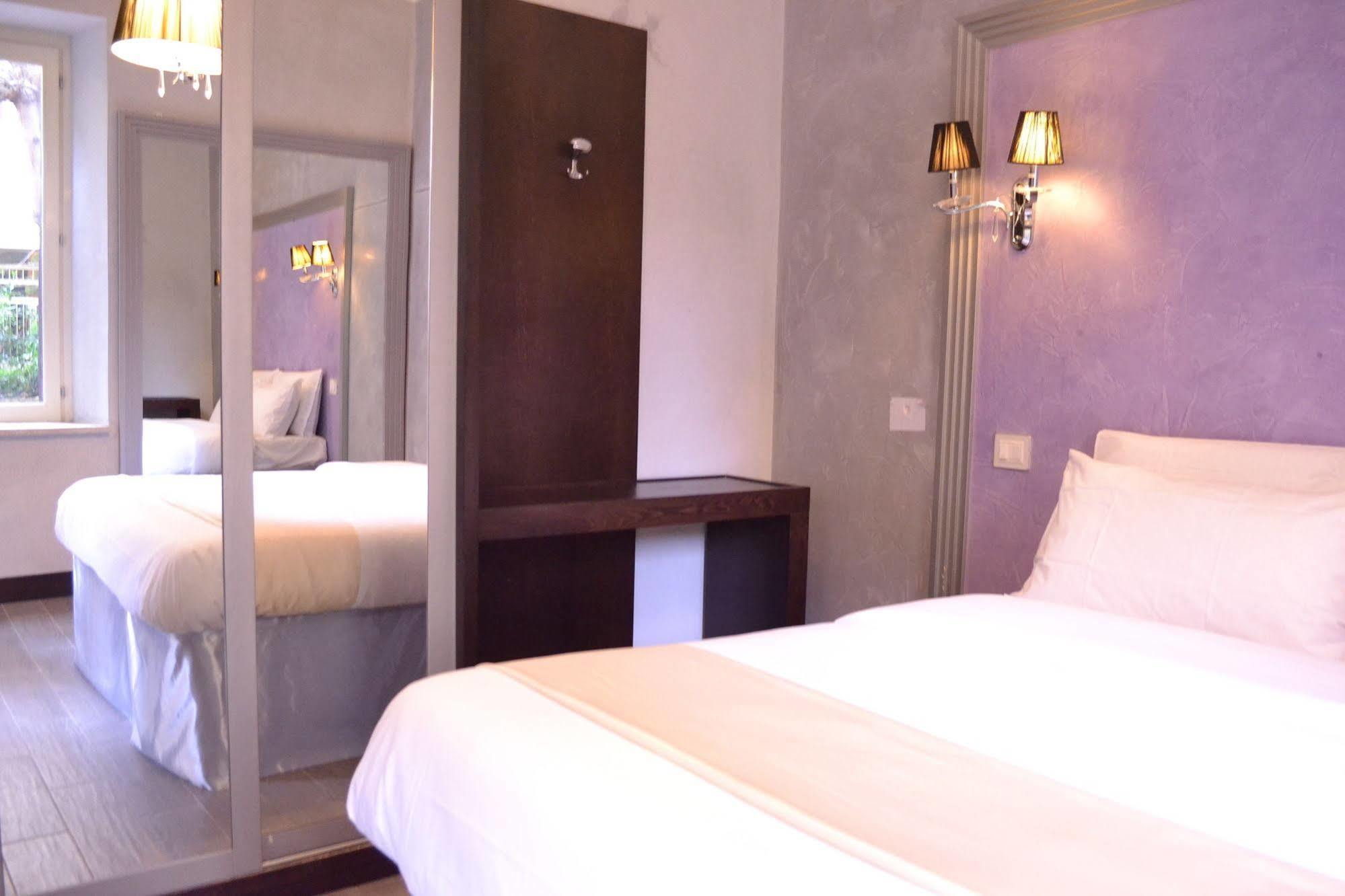 Tiburtina House Hotel Roma Ngoại thất bức ảnh