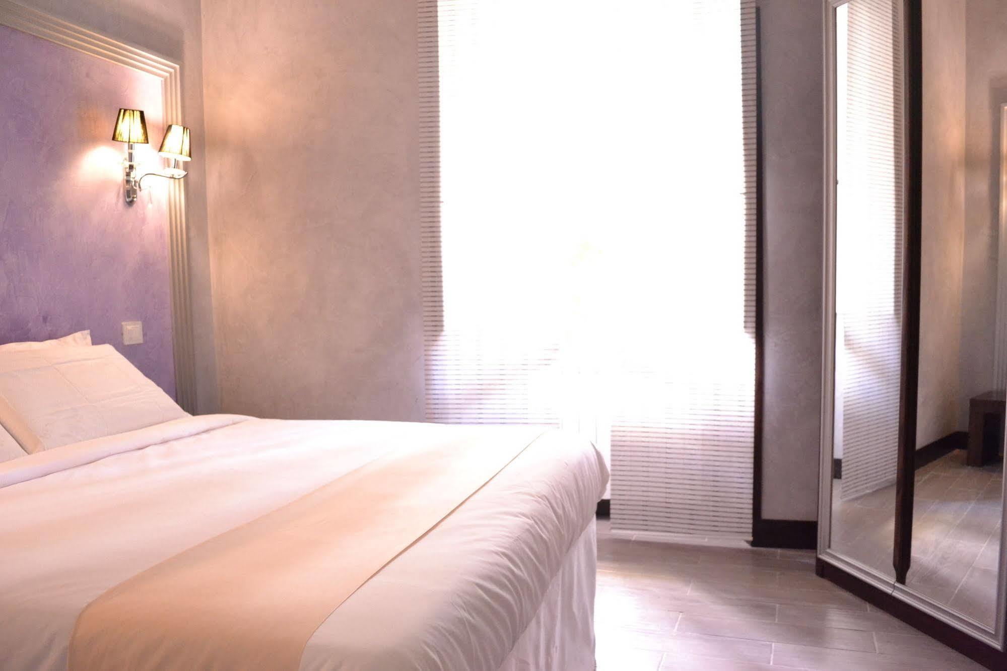 Tiburtina House Hotel Roma Ngoại thất bức ảnh